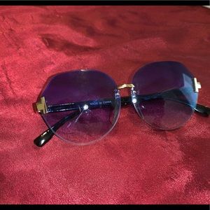 Blue ombré sunglasses